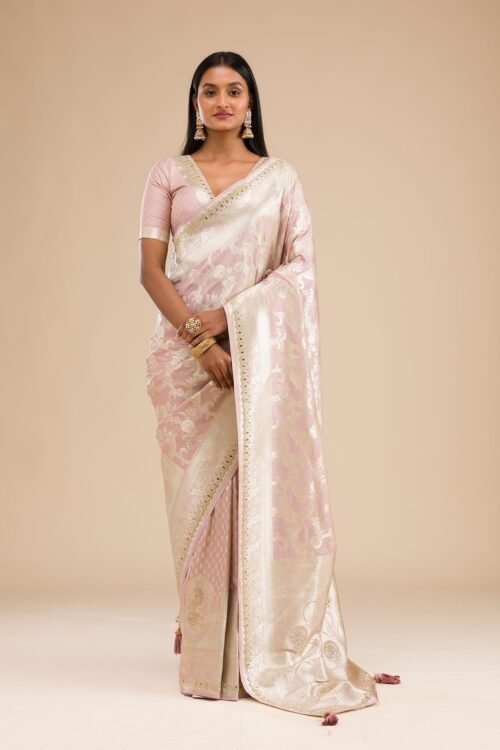 Elegant Lavender Banarasi Silk Saree with Intricate Zariwork