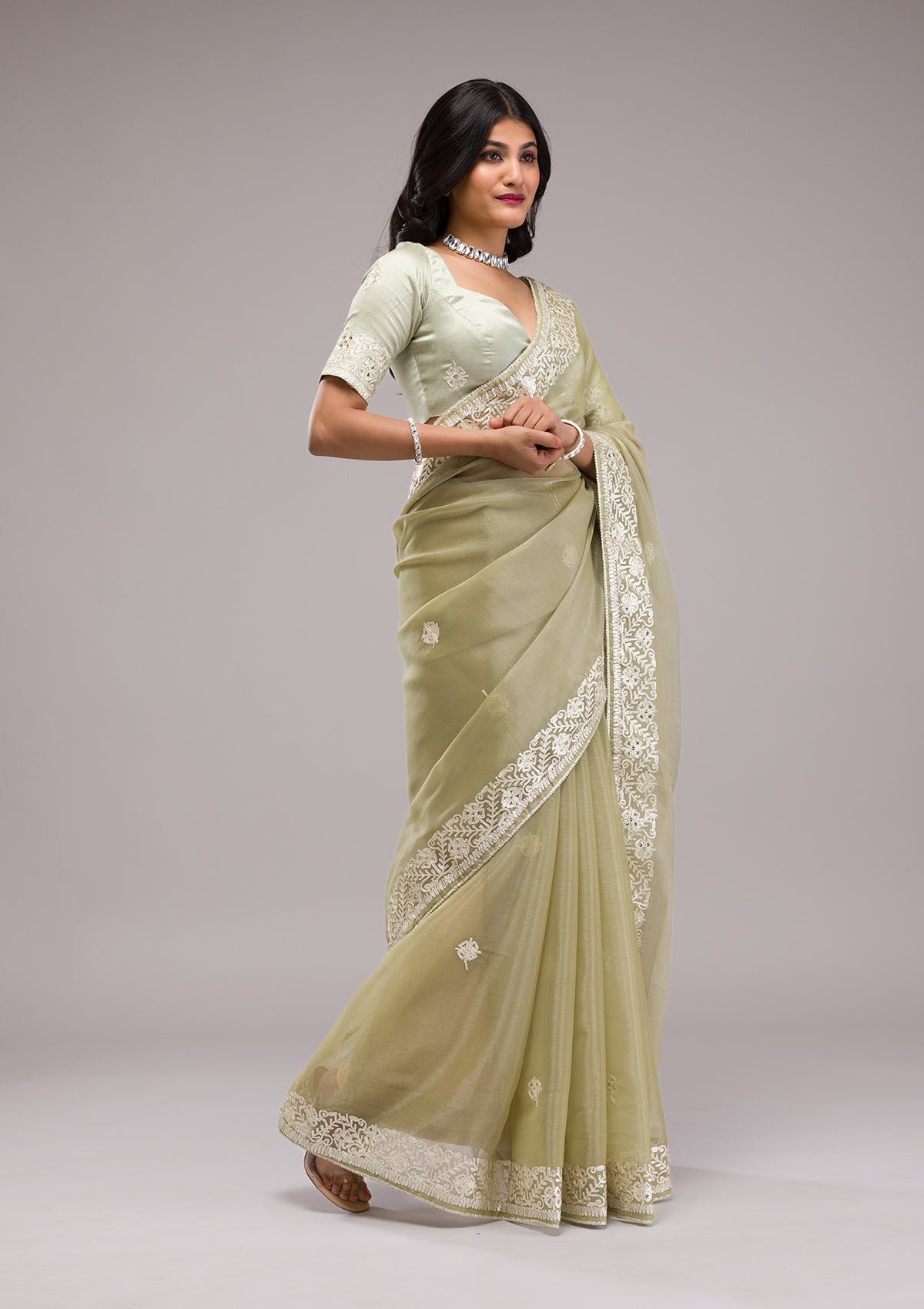 Elegant Pista Green Semi Crepe Saree with Intricate Zariwork - Image 5