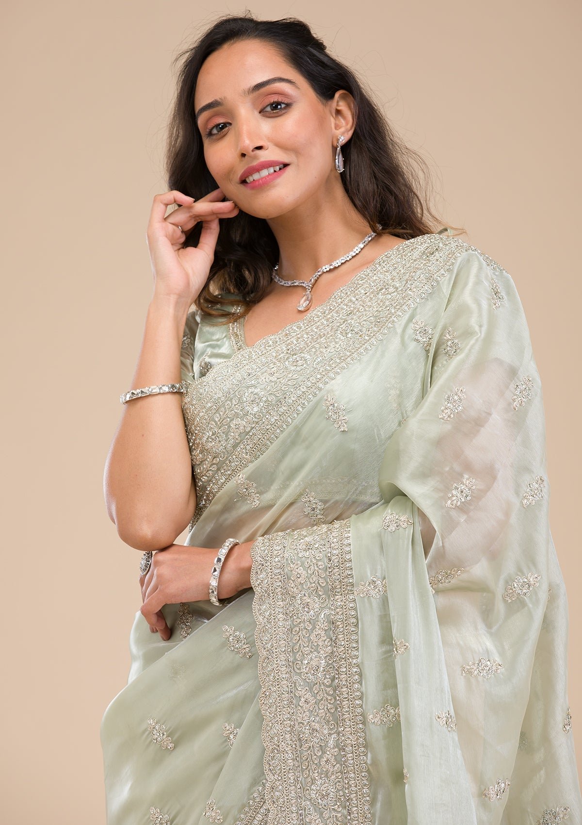 Elegant Pista Green Tissue Saree with Exquisite Zari Work - Image 6