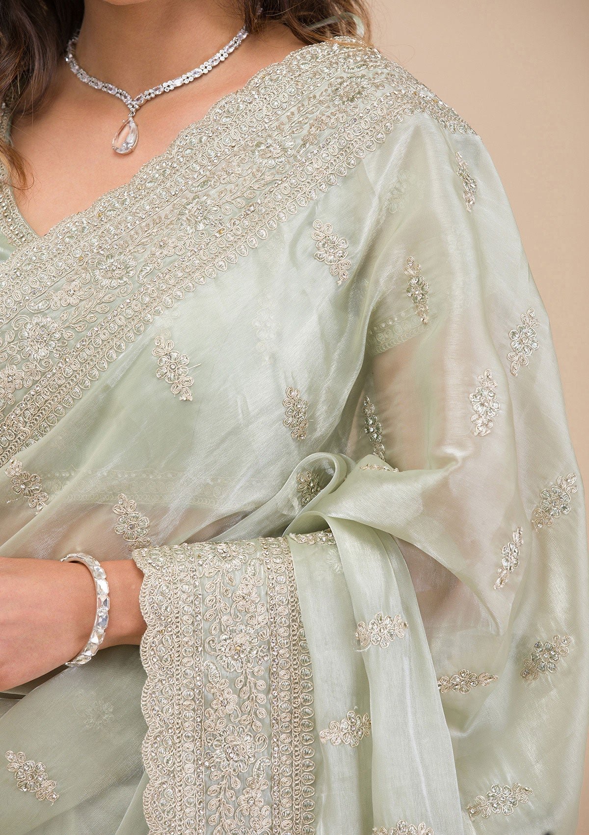 Elegant Pista Green Tissue Saree with Exquisite Zari Work - Image 7